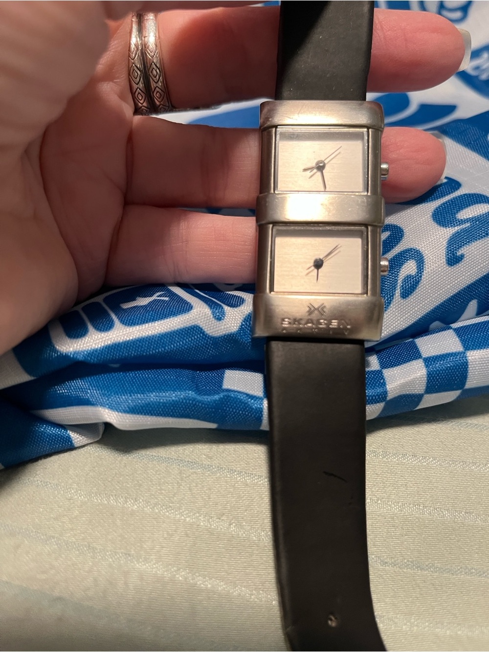 Mixed-Metal and Leather Watch Collection includes Seiko and Juicy Couture - Picture 4 of 7